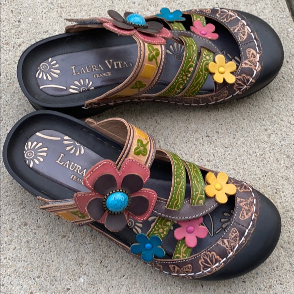 Laura Vita Sandals